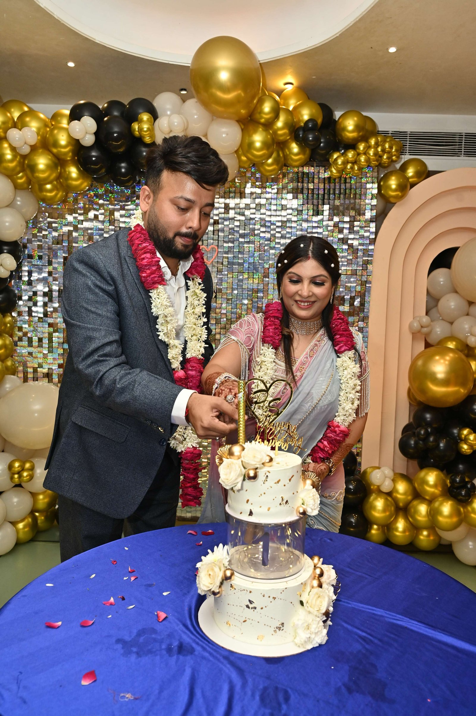 Anniversary photography by Radhika Studio 7